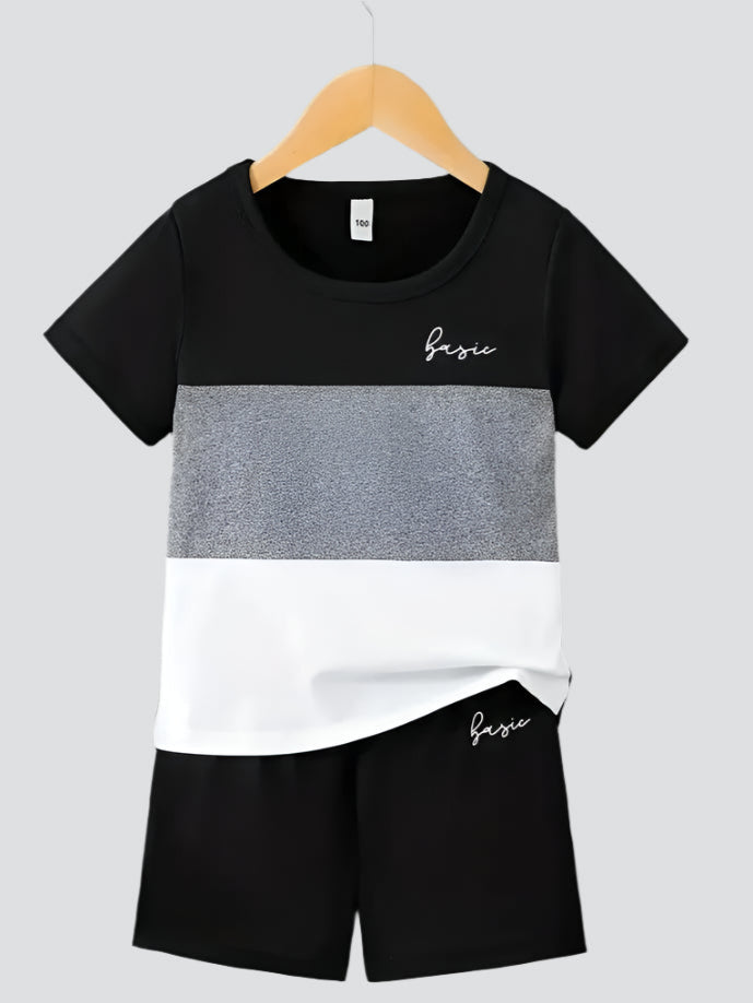 חליפת קיץ צבעונית לילדים – צבעים חיים ונוחות מקסימלית לכל יום